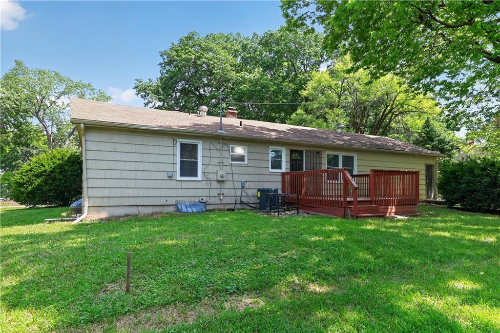 6601 E 96th Street Property Photo 4