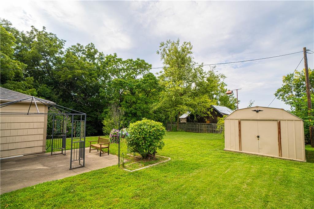 1901 Sacramento Street Property Photo 26