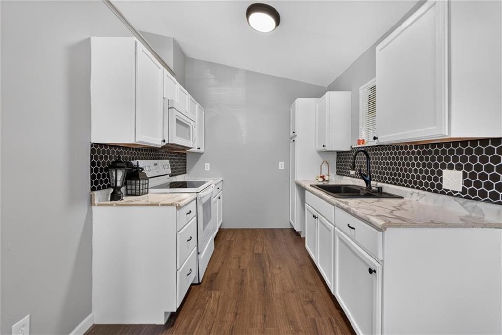 1217 S Osage Street Property Photo 19