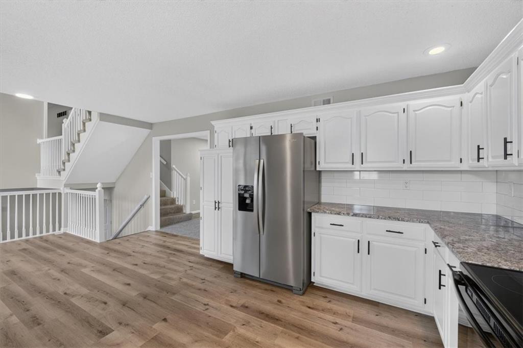 500 Se Alger Drive Property Photo 8
