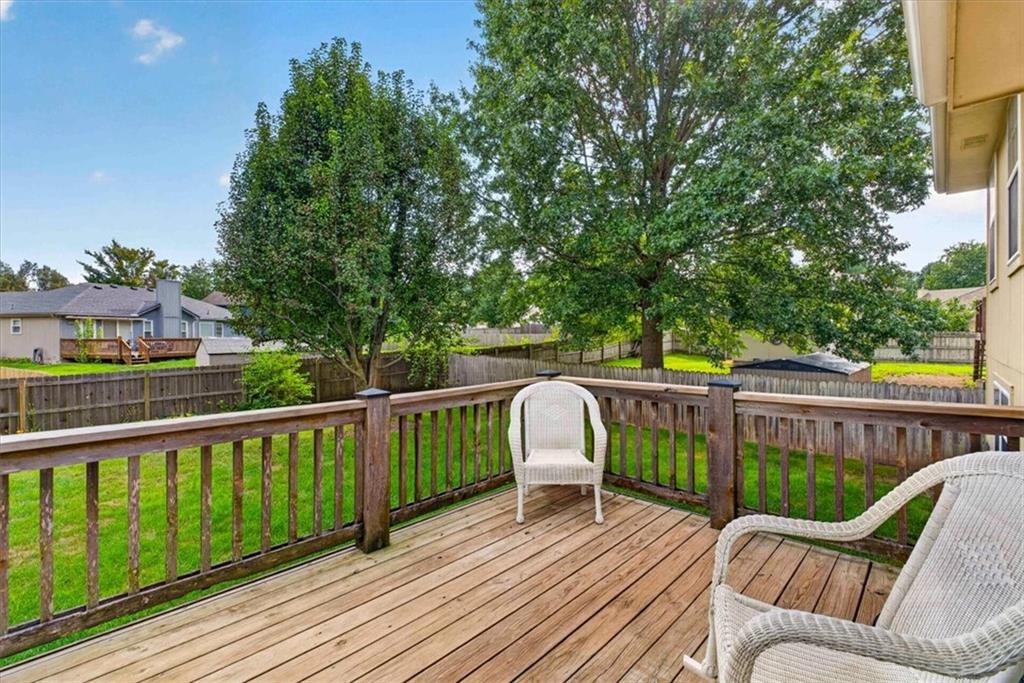 500 Se Alger Drive Property Photo 12