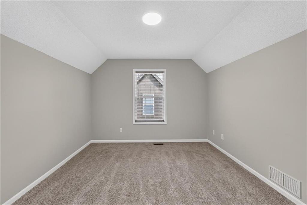 500 Se Alger Drive Property Photo 28