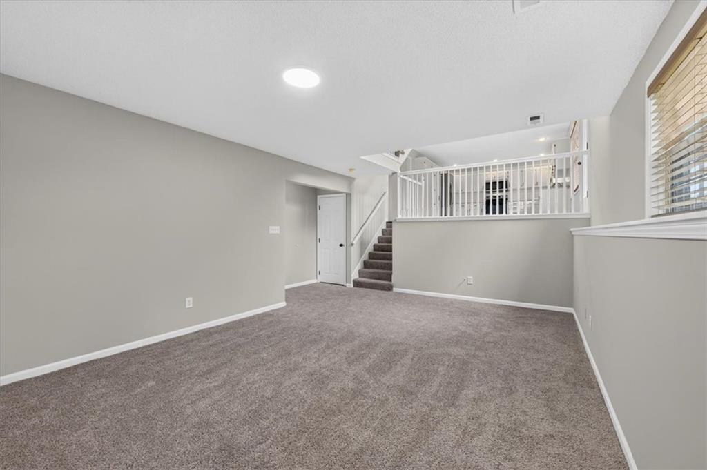 500 Se Alger Drive Property Photo 31