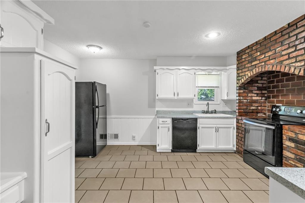 2020 Sw Morningside Drive Property Photo 9