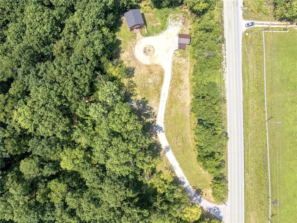 821 W 92 Highway Property Photo 1