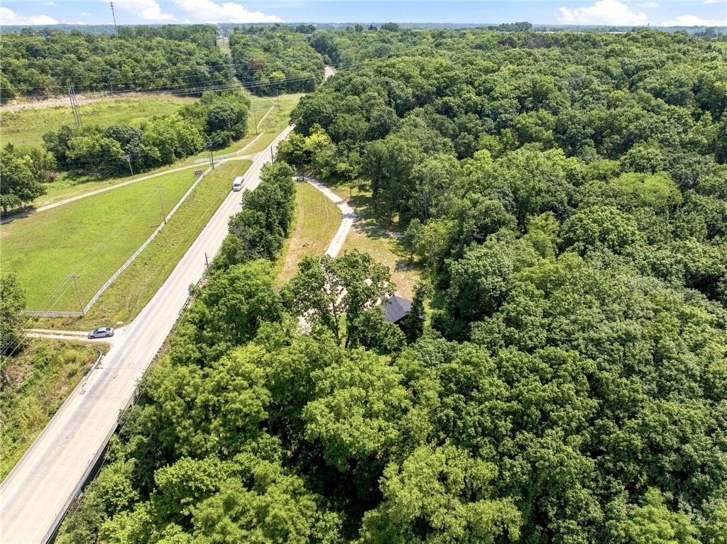 821 W 92 Highway Property Photo 22