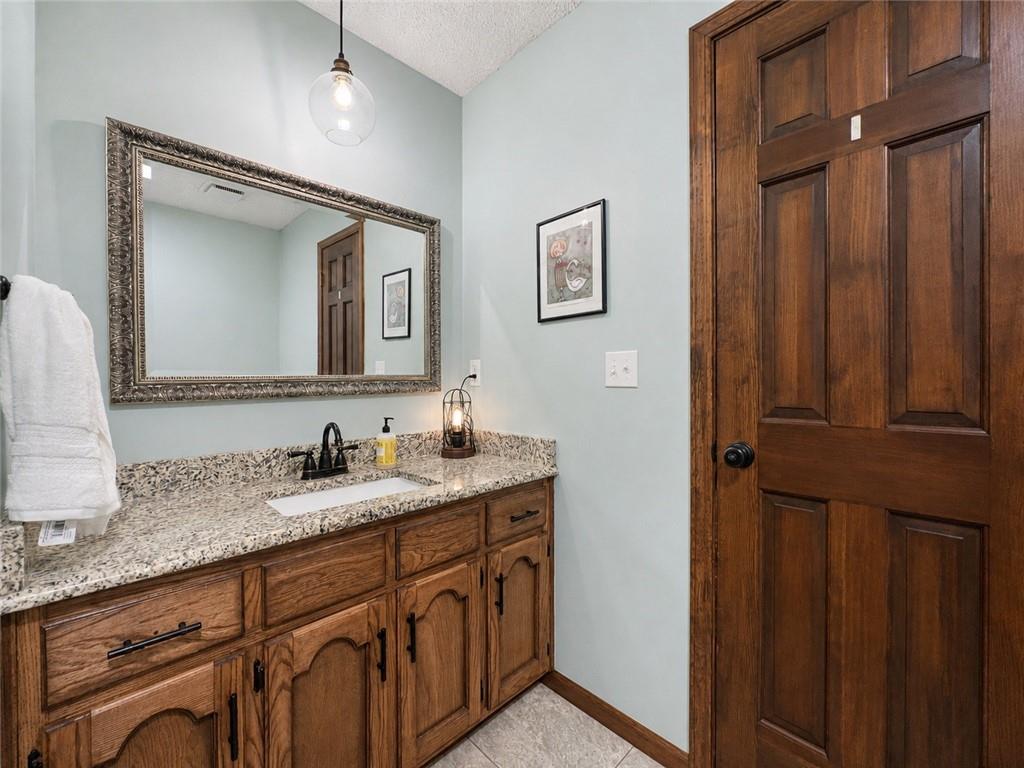 1100 Sw 44th Street Property Photo 25