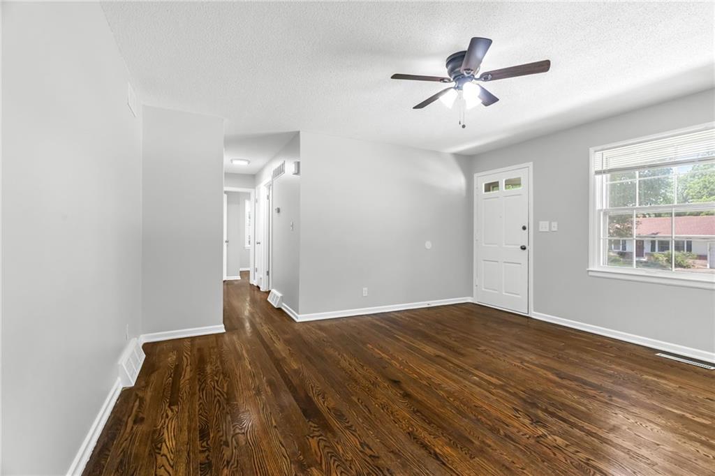 5015 Ne 44th Street Property Photo 6