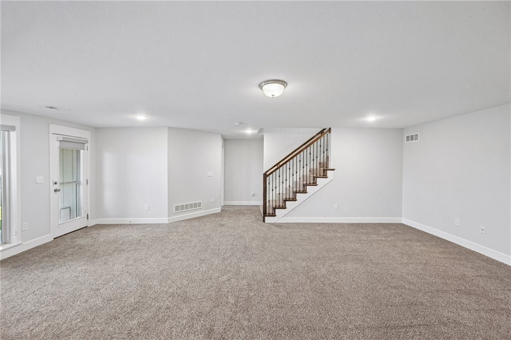 10533 N Randolph Avenue Property Photo 27