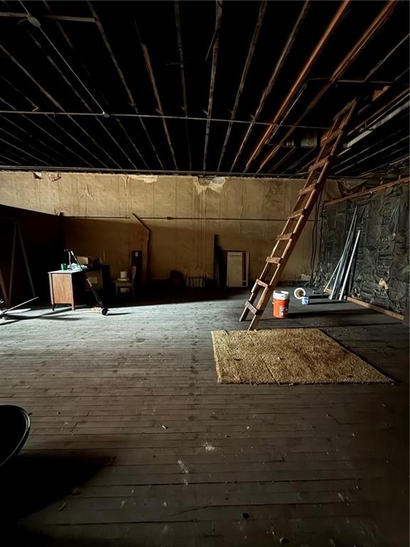 504 Delaware Street Property Photo 8
