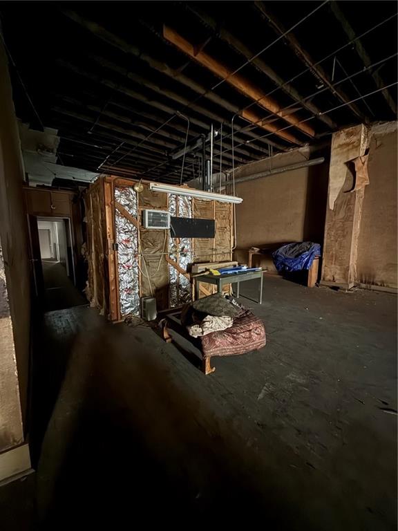 504 Delaware Street Property Photo 9