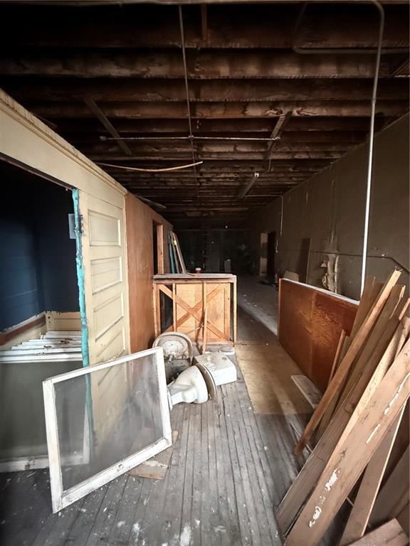 504 Delaware Street Property Photo 11