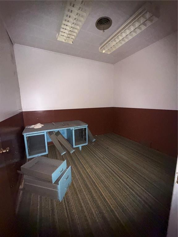 504 Delaware Street Property Photo 25