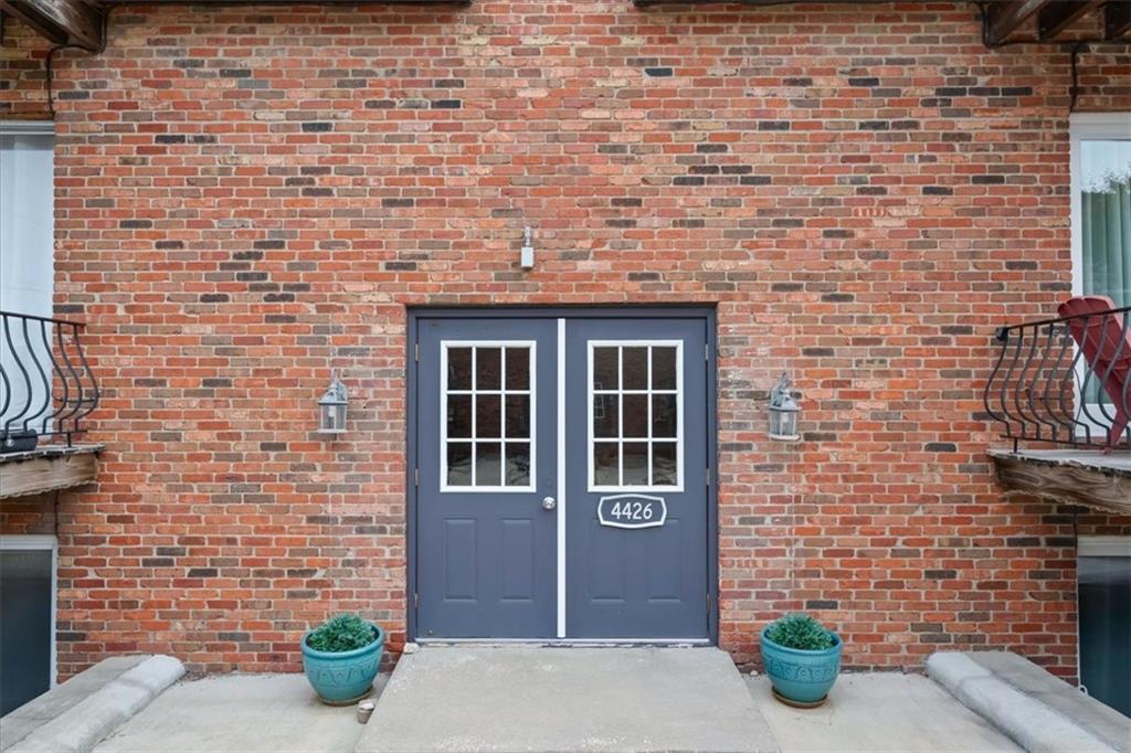 4426 Jarboe Street Property Photo 3