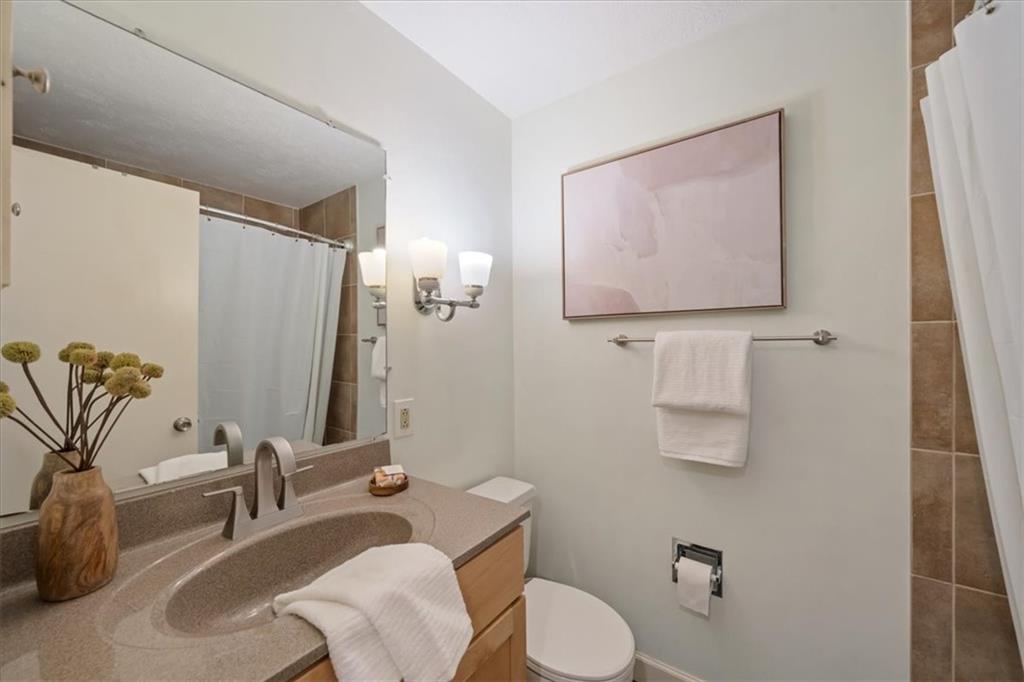4426 Jarboe Street Property Photo 18