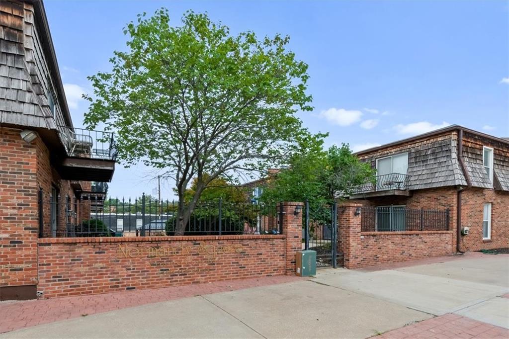 4426 Jarboe Street Property Photo 25