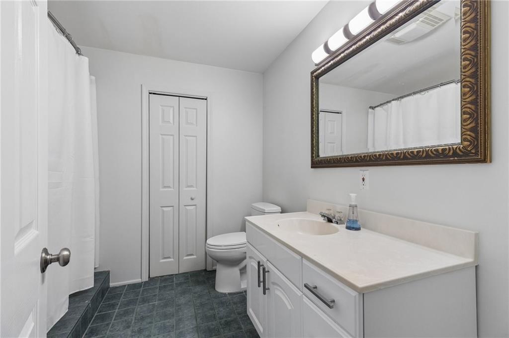 5224 N Main Street Property Photo 37