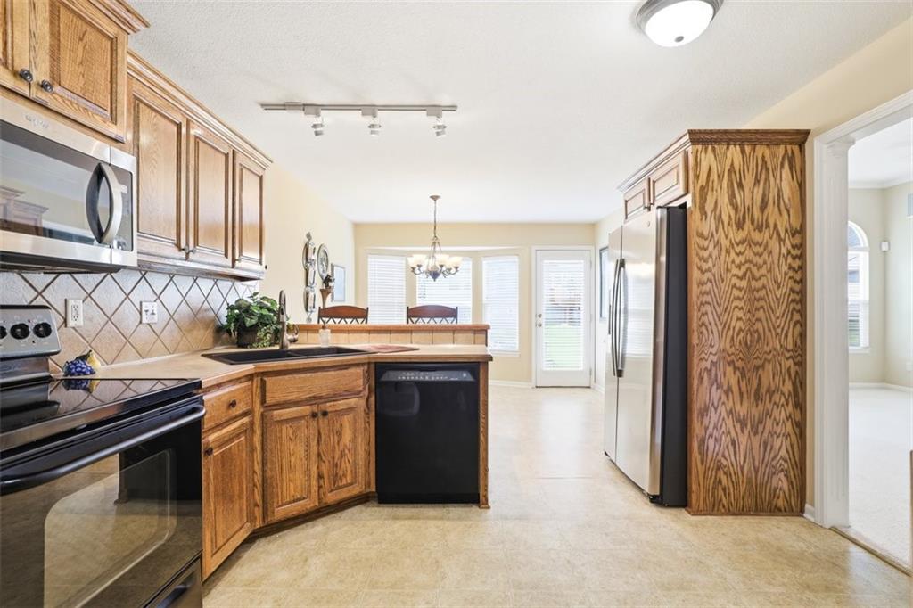 7204 N Cypress Avenue Property Photo 14