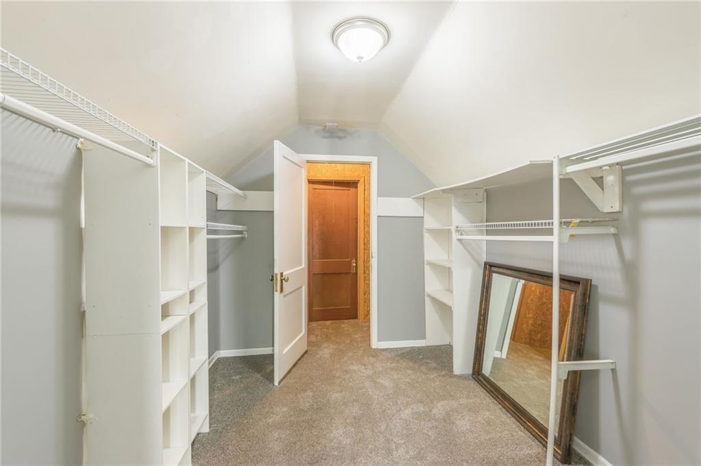 1201 N River Boulevard Property Photo 27