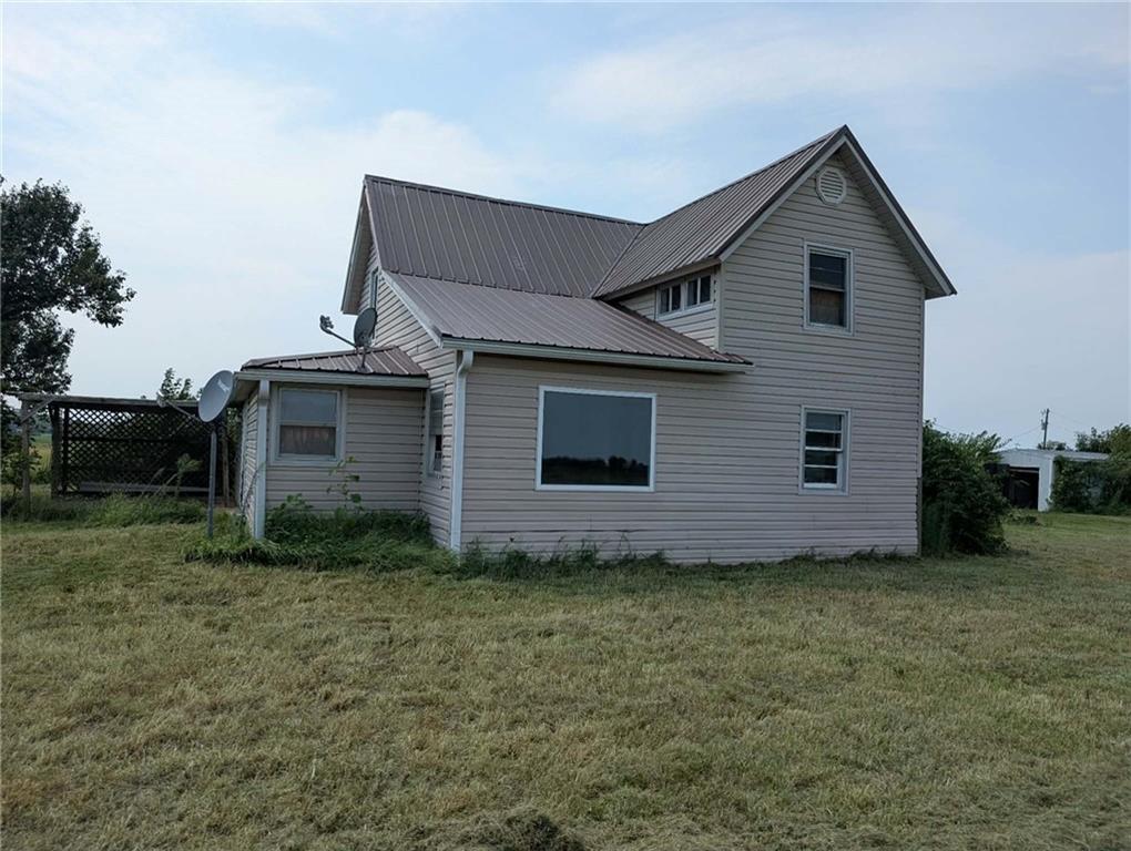 17841 Se Wabaunsee Road Property Photo 2