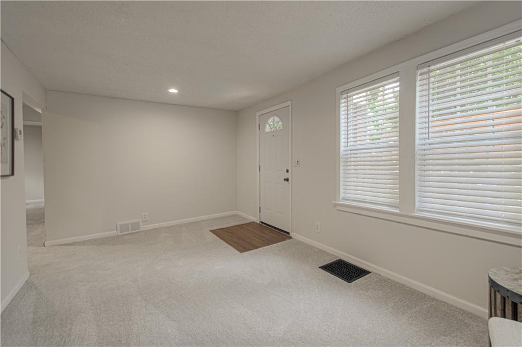 9248 Mcgee Street Property Photo 6