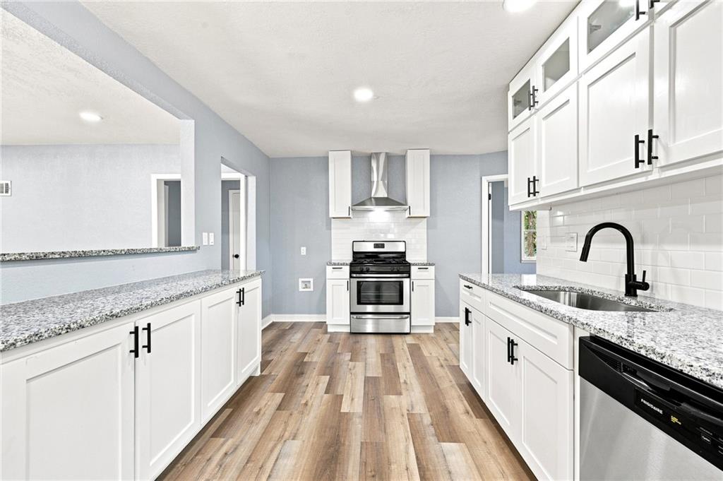 1347 S Hocker Avenue Property Photo 12