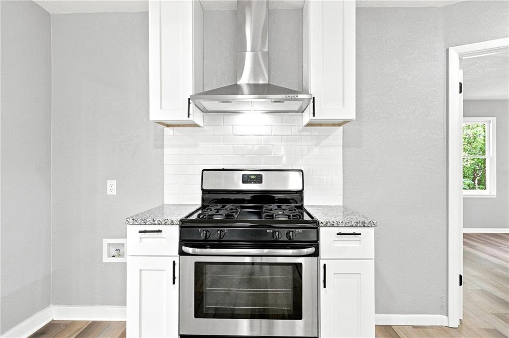 1347 S Hocker Avenue Property Photo 15