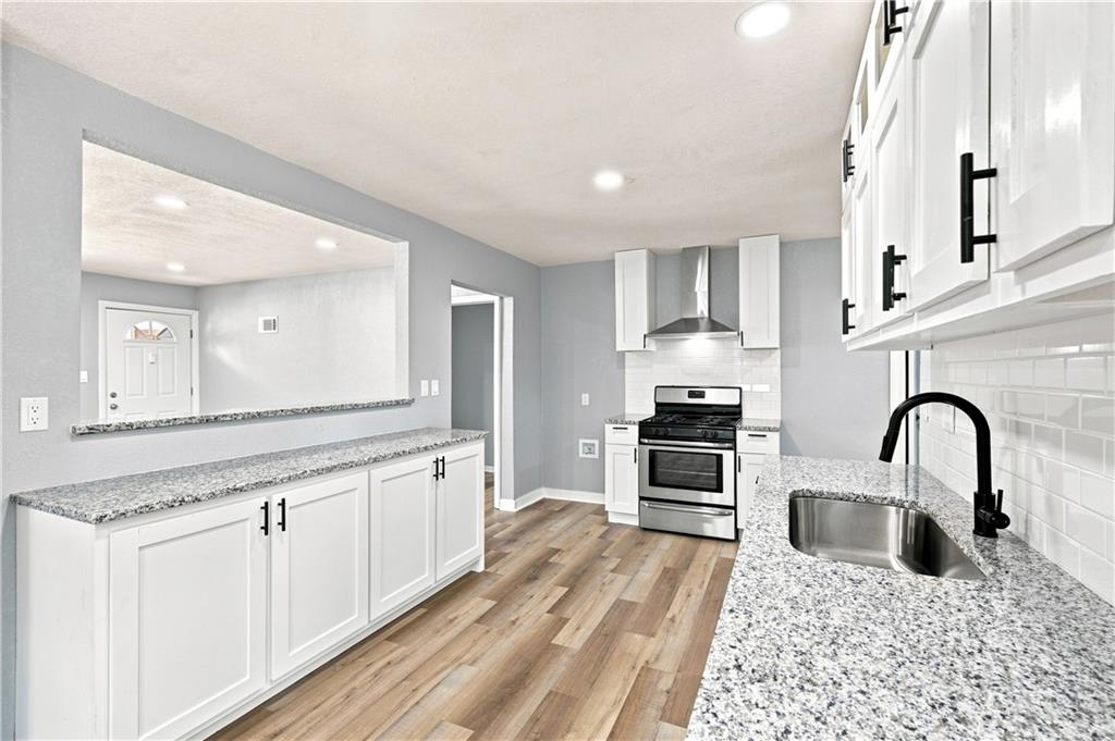 1347 S Hocker Avenue Property Photo 16