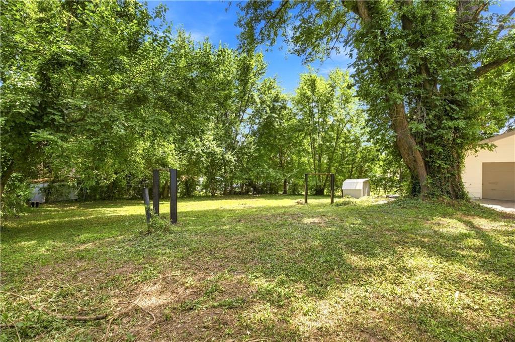 1347 S Hocker Avenue Property Photo 34