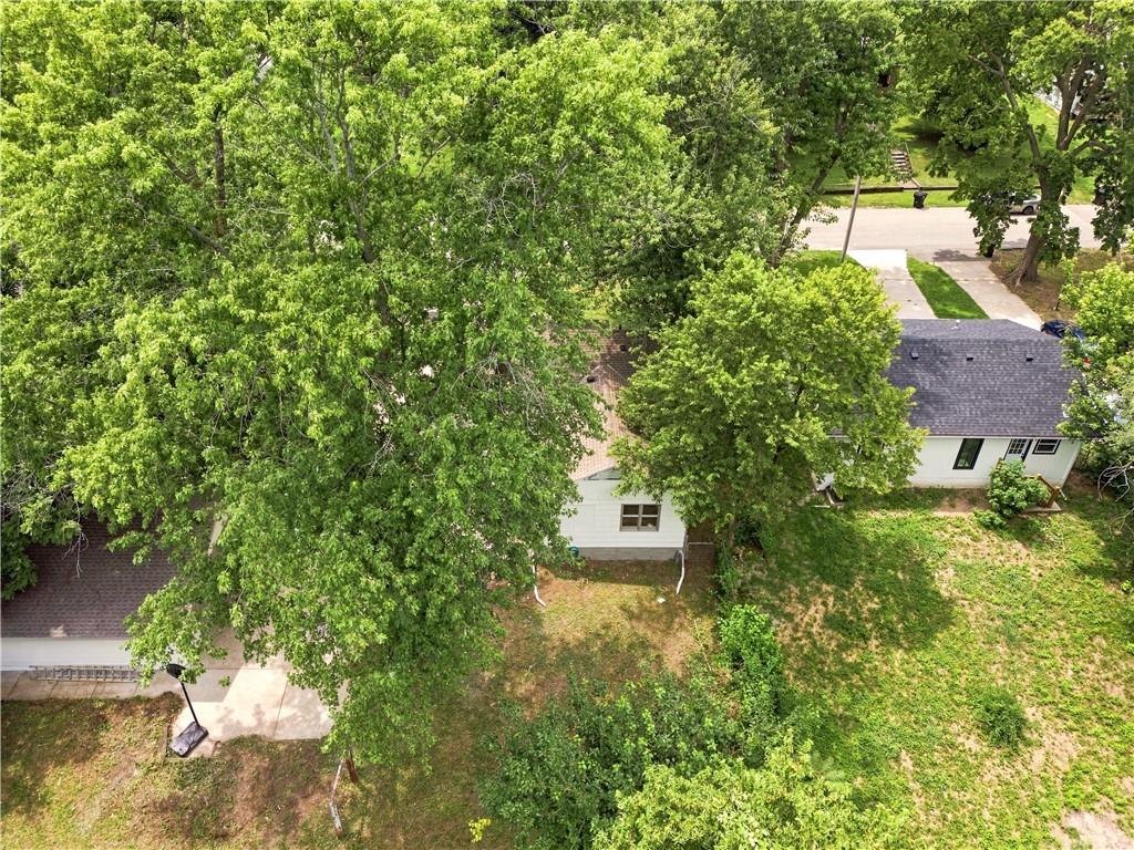 1347 S Hocker Avenue Property Photo 42