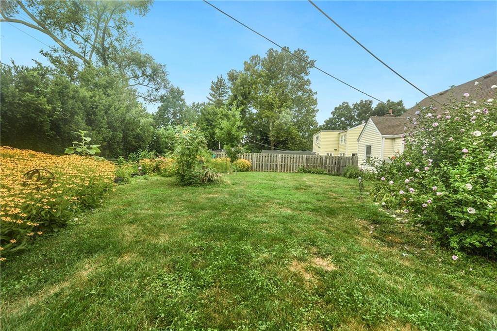 415 Ne Moreland Drive Property Photo 33