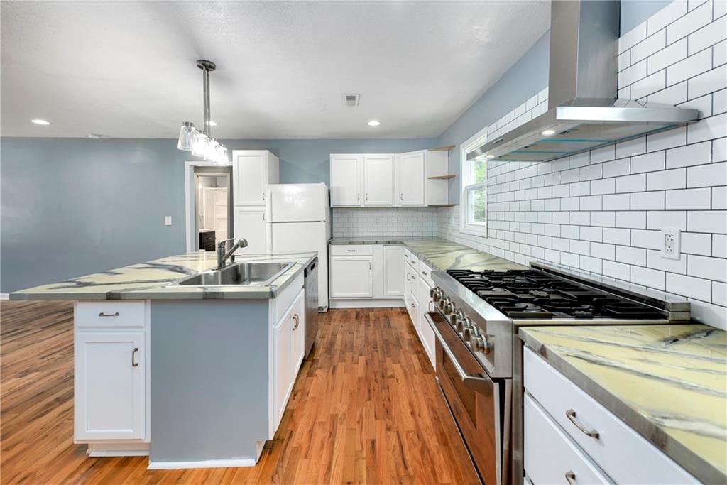 1609 Michael Street Property Photo 6