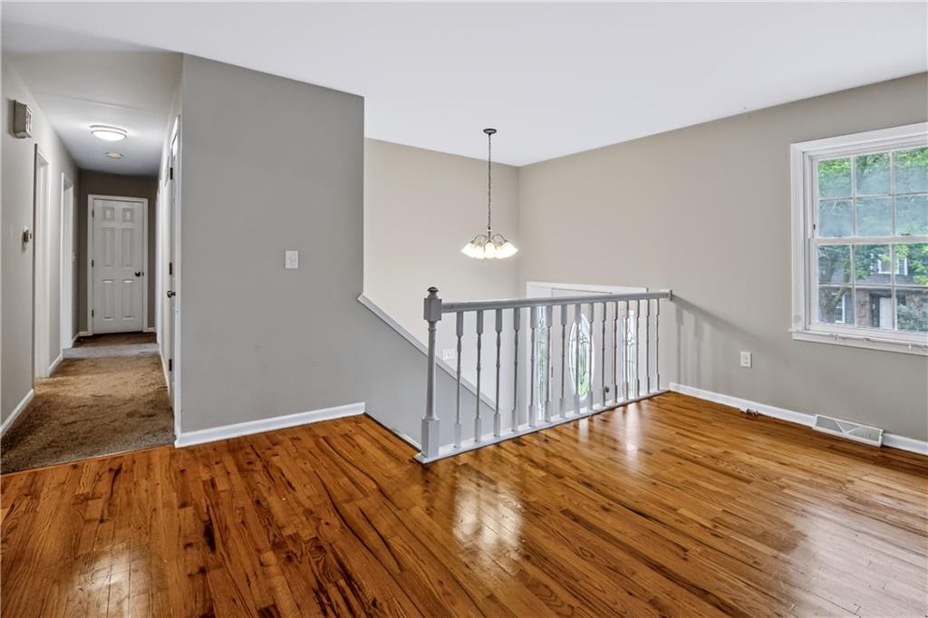 15 Circle Drive Property Photo 6