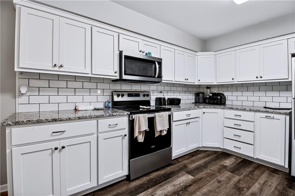 15 Circle Drive Property Photo 13
