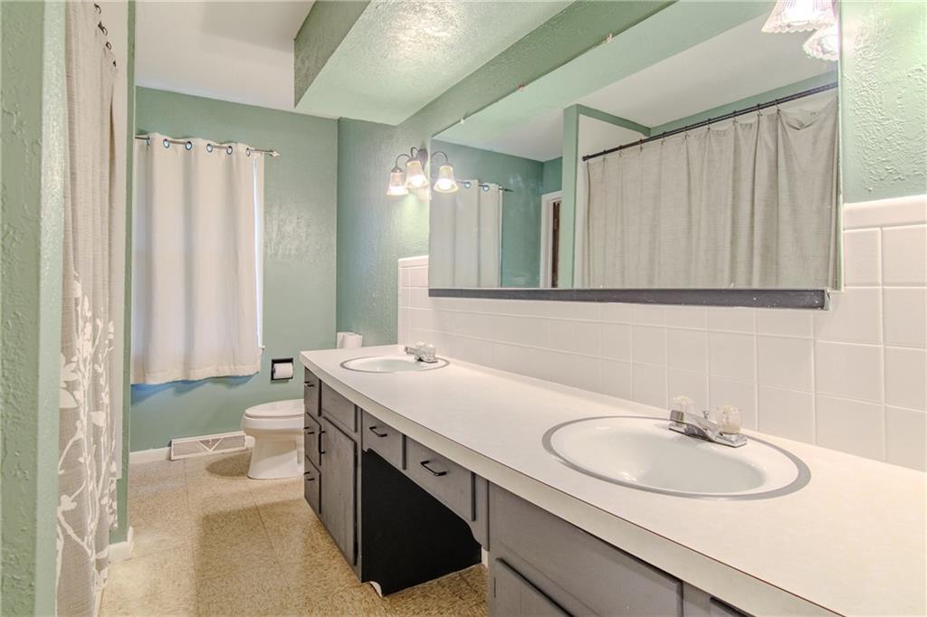 103 8th Street Property Photo 8