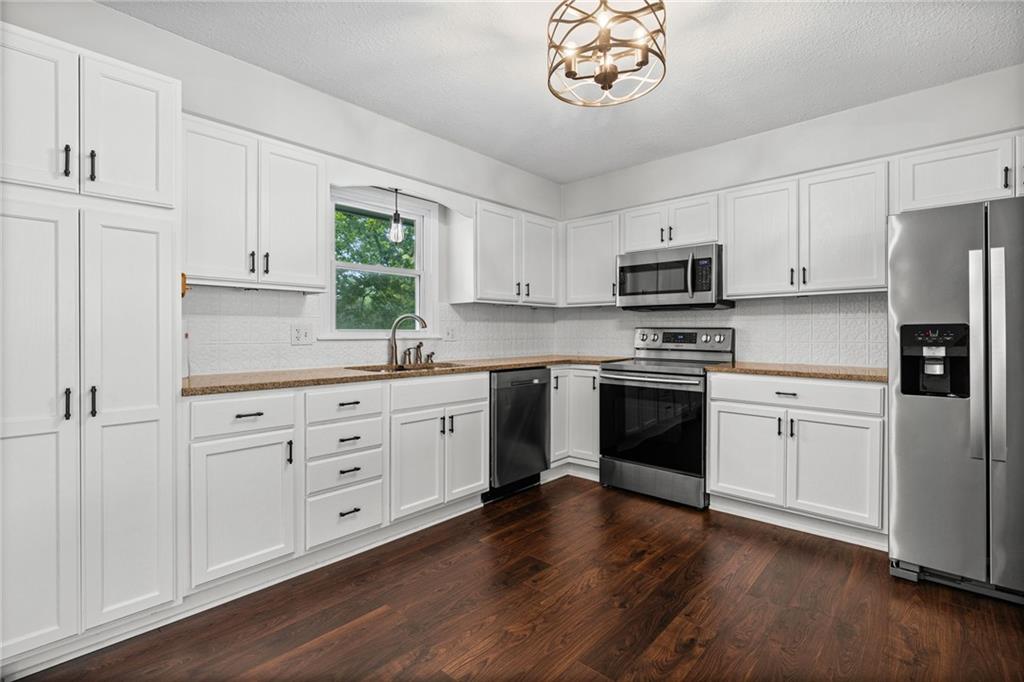 519 S Ridge Drive Property Photo 13