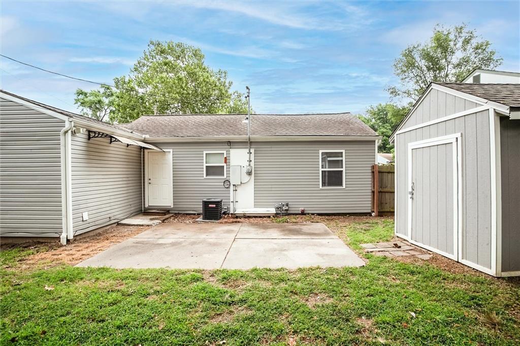 4552 N Locust Street Property Photo 20