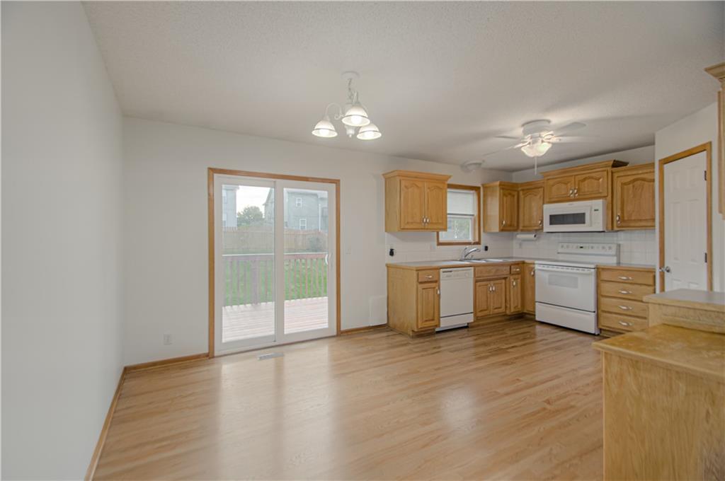 208 Hampton Drive Property Photo 6