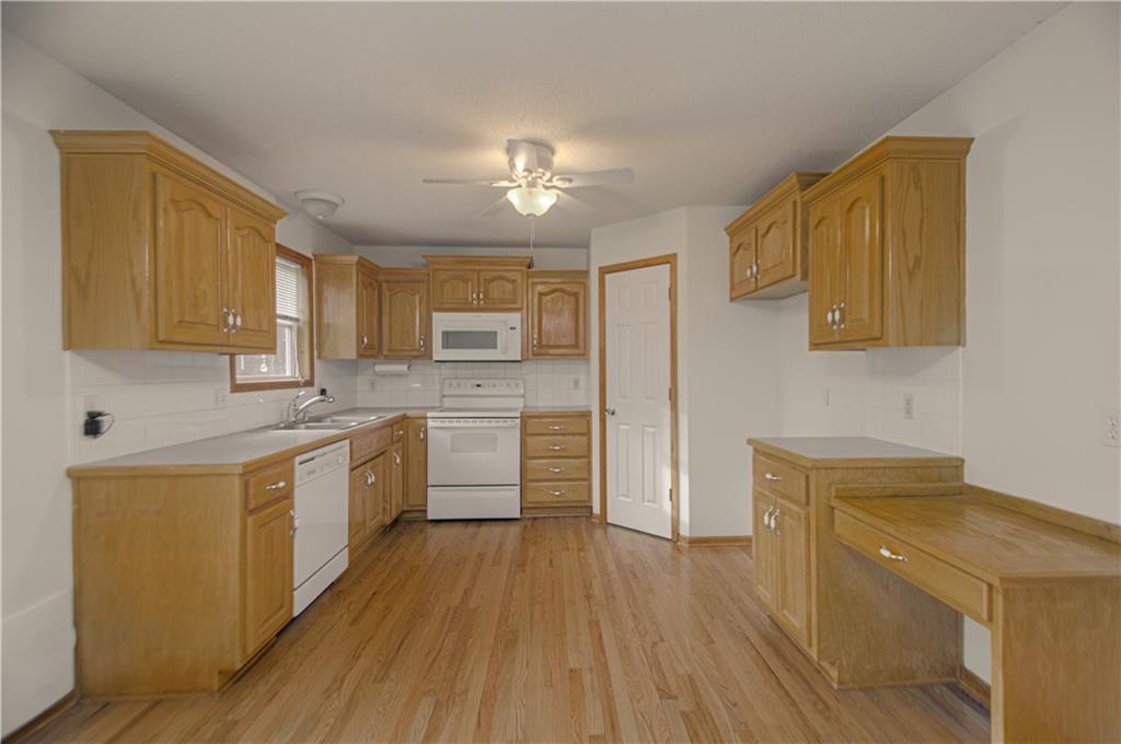 208 Hampton Drive Property Photo 7