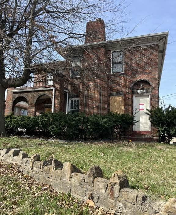 1500 Woodland Boulevard Property Photo 1