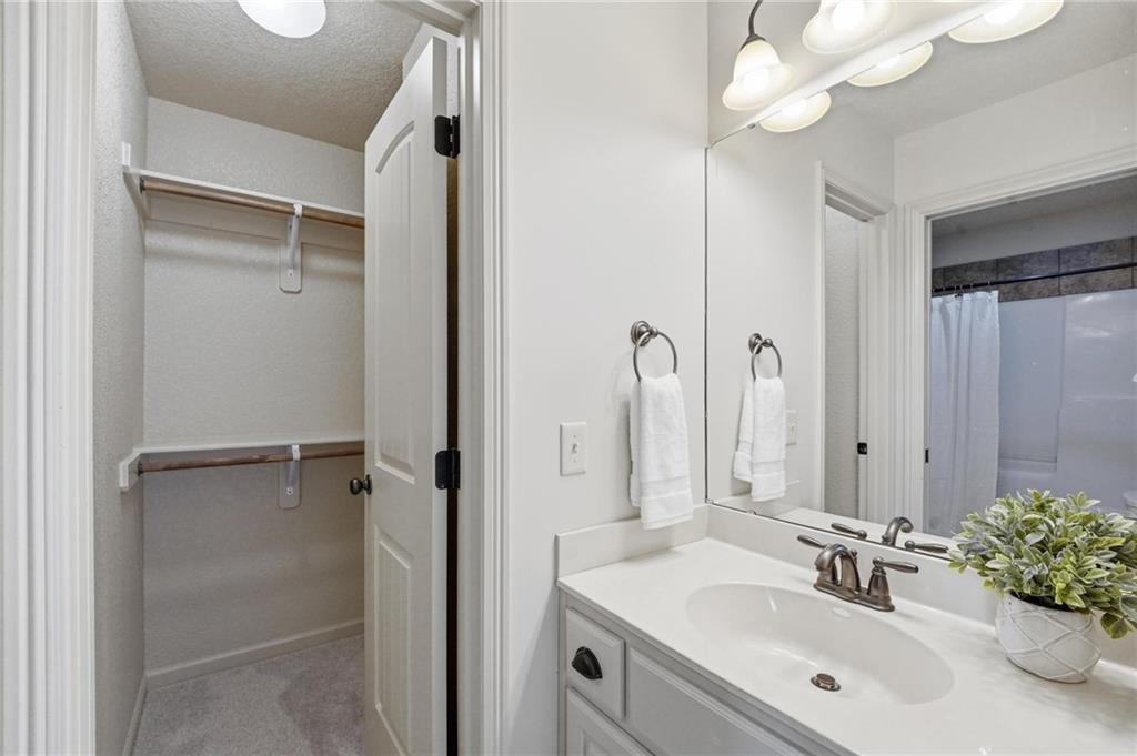 324 Nw Thoreau Circle Property Photo 50