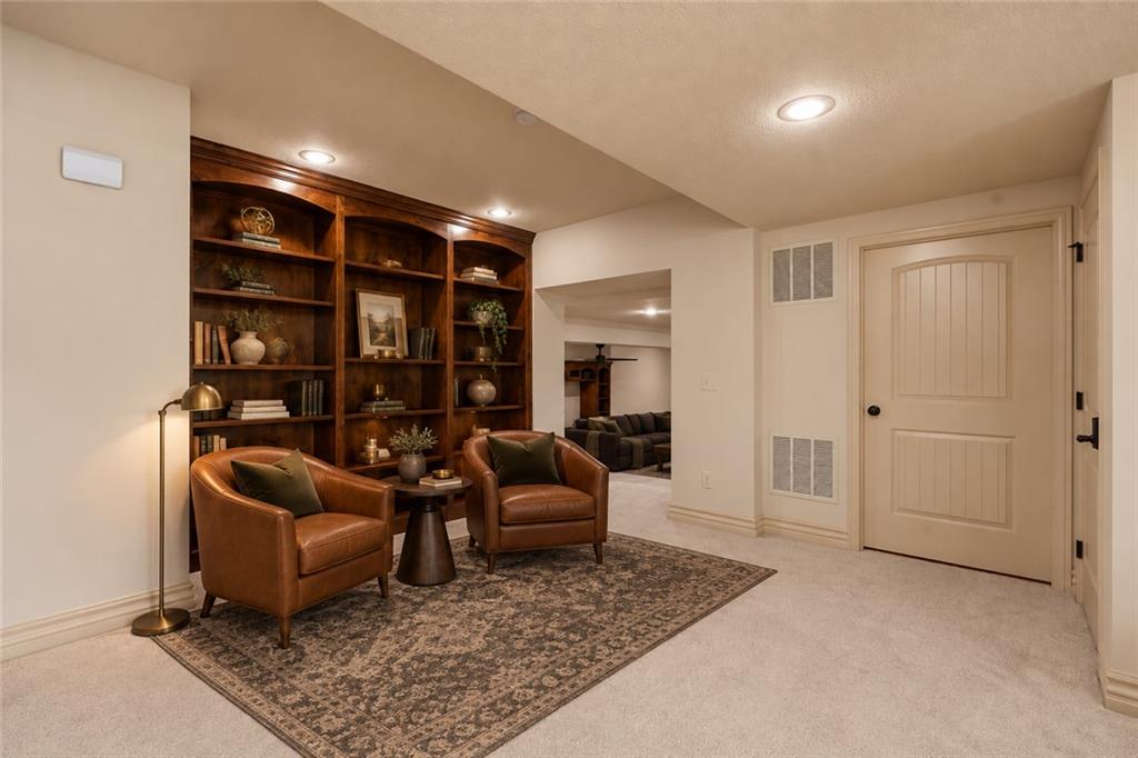 324 Nw Thoreau Circle Property Photo 73