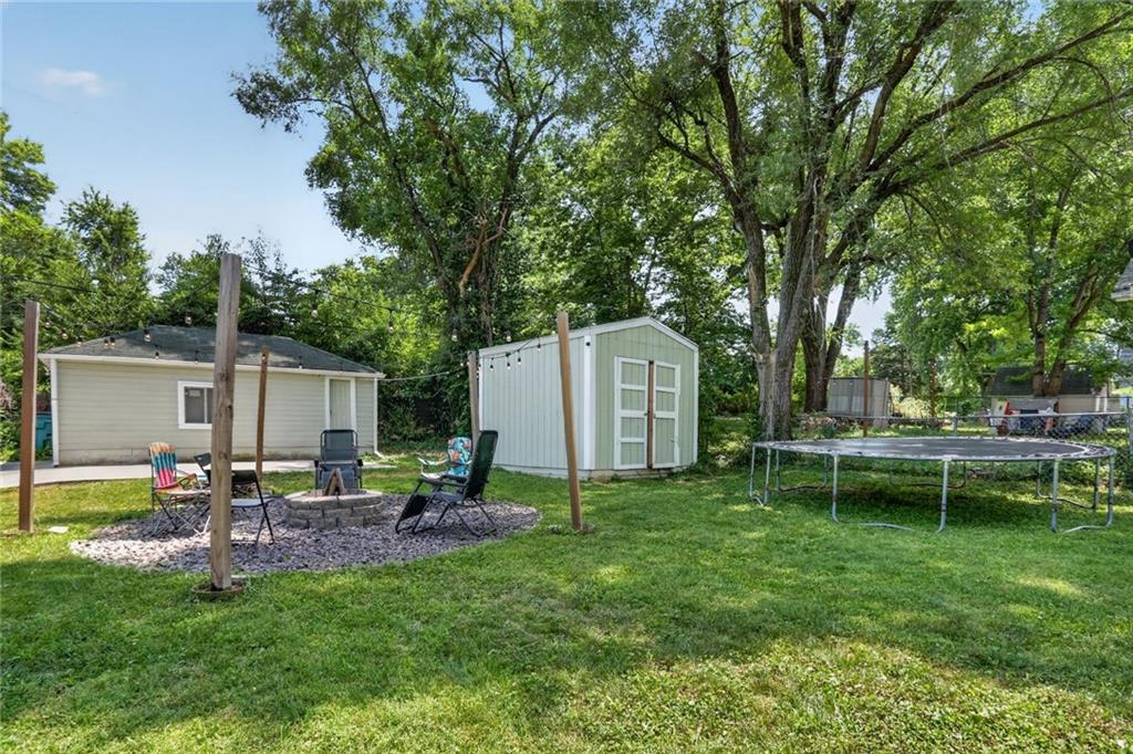 1901 S Cedar Avenue Property Photo 20