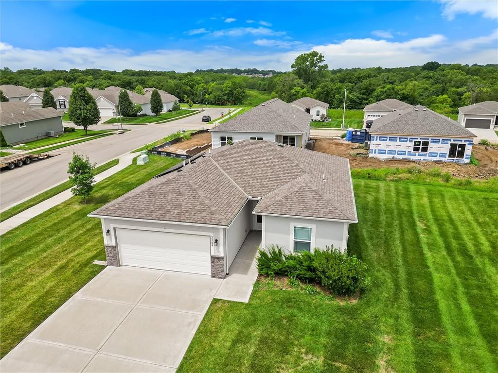 2104 Crestview Place Property Photo 4