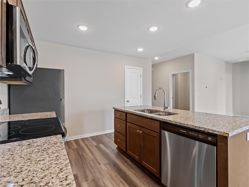 2104 Crestview Place Property Photo 13