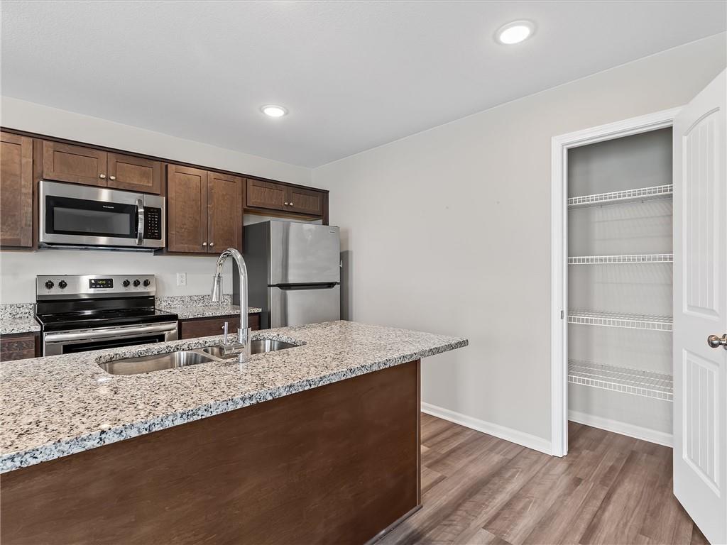 2104 Crestview Place Property Photo 15