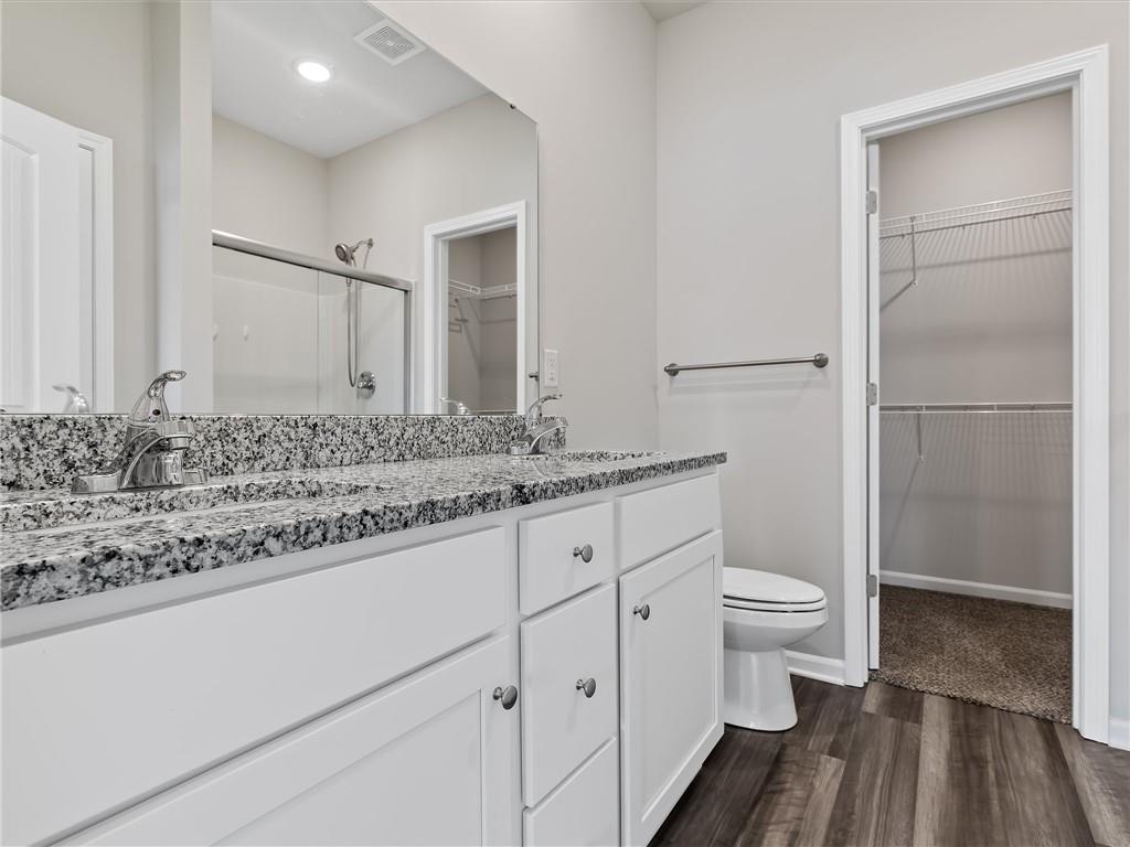 2104 Crestview Place Property Photo 27