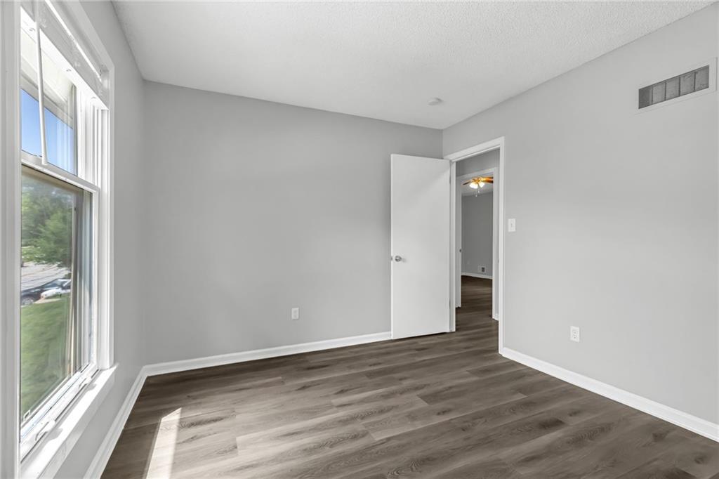 611 Sw Murray Road Property Photo 13