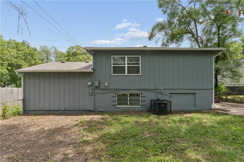 9505 Spring Valley Road Property Photo 6