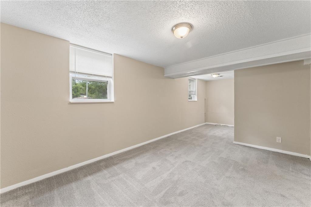 9505 Spring Valley Road Property Photo 13